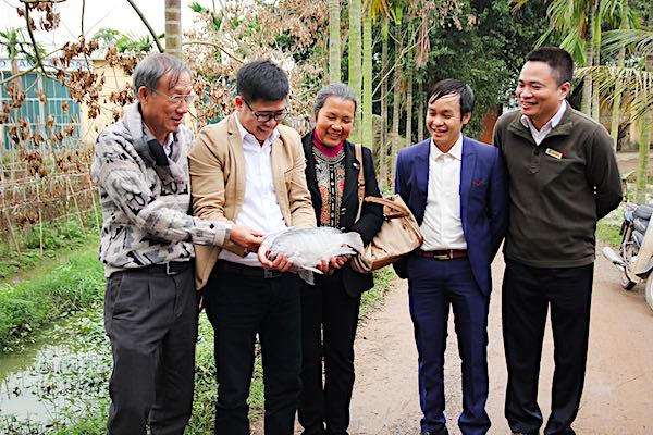 Fish-based Feed bearing “Canh buom do” Trade Mark: A Good Beginning Makes a Good Ending 