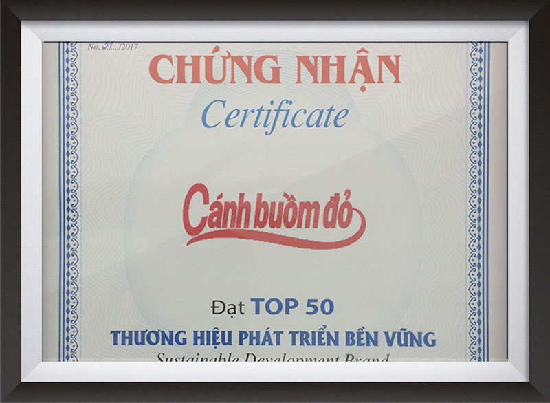 Cánh buồm đỏ lọt Top 50 thương hiệu phát triển bền vững 