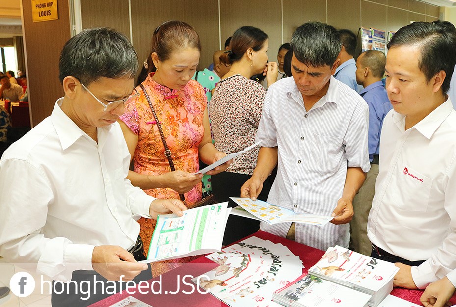 SHARING THE TECHNOLOGY IN CATEGORICAL FEED FOR PIGLETS AND SOWS AT "INTRODUCTION INTO NEW TECHNICAL ADVANCES IN HUSBANDRY AND VETERINARY FOR BUSINESS SECTOR" WORKSHOP 